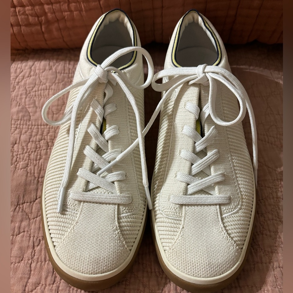 Rothy’s The Lace Up Sneaker size 9 NEW